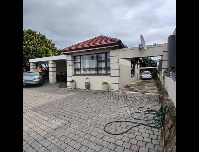 3 BEDROOM HOUSE FOR SALE IN WOODLANDS